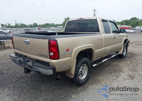 2004 Chevrolet Silverado 2500Hd Ls z USA, uszkodzony, nr VIN 1GCHK29U84E255650